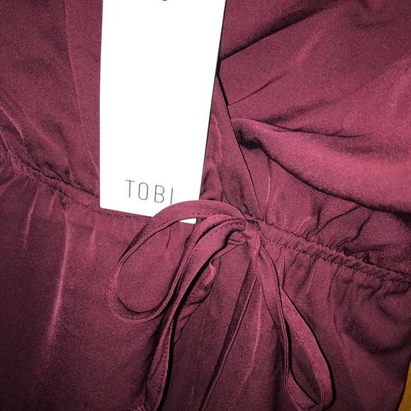 NWT TOBI Burgundy Silk Romper - Picture 3 of 3